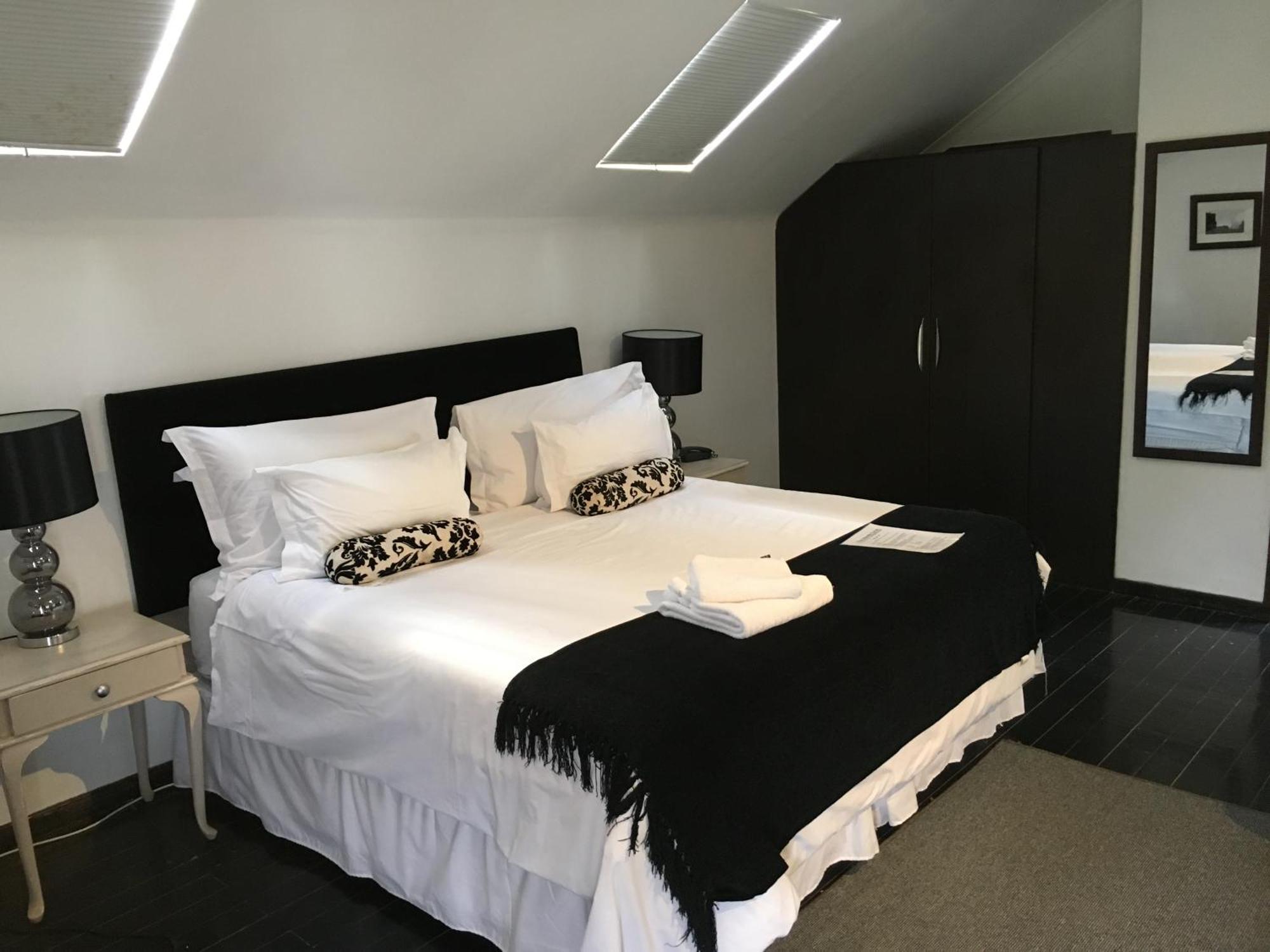 Melville Turret Guesthouse Johannesburg Phòng bức ảnh